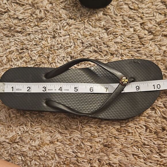 Tory Burch Pueva Platform Flip Flops Black Gold Logo Sandals Size 9 (Approx) - Picture 9 of 9